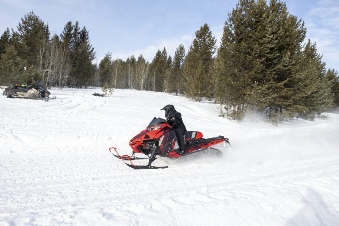 Eric Church Carried His Son With A Broken Shoulder 500 Yards To Paramedics Following A Severe Snowmobile Accident