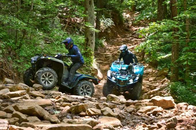 TOP TIER RIDING & RELAXING RIDING SAINT-RAYMOND AND THE SURROUNDING AREA’S PRESTIGIOUS SNOWMOBILING EXPERIENCE