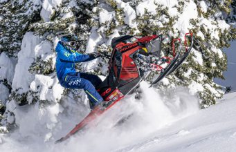 Experience Unrivaled Precision with the Polaris 650 INDY VR1 137 Snowmobile