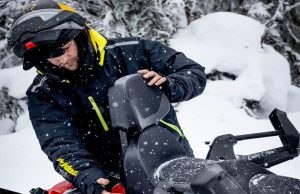 SKI-DOO ANNOUNCES DISCOUNT PROGRAMS FOR SNOWMOBILE APPAREL AND ACCESSORIES